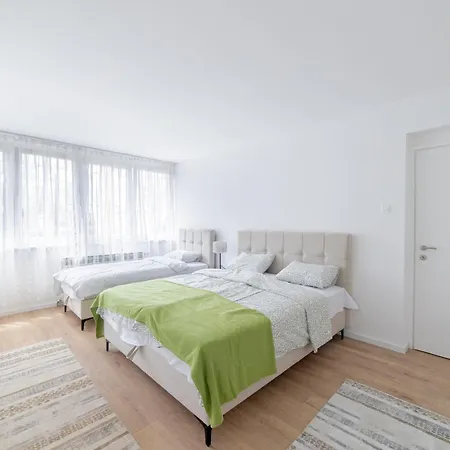 Old Town Vakat 1-bedroom Modern *